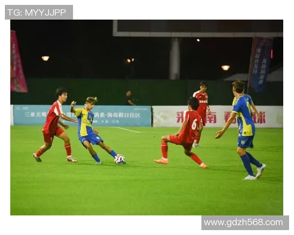 追逐绿茵梦想的闪耀之星他用脚步诠释激情与荣耀 追逐绿茵梦想的闪耀之星他用脚步诠释激情与荣耀